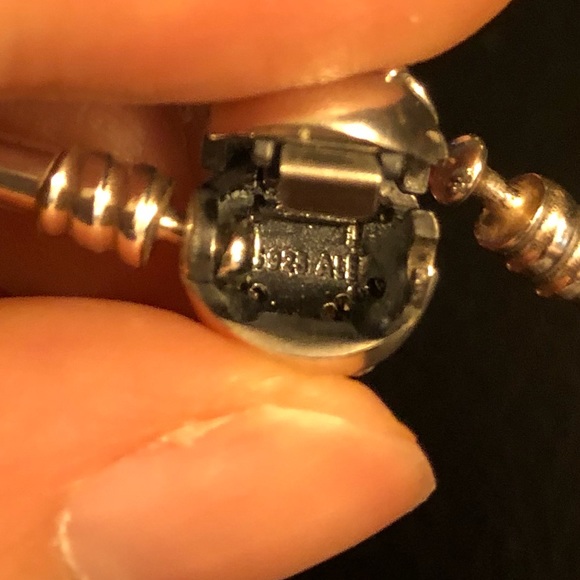 Authenticity check 2 - Picture 8 of 8